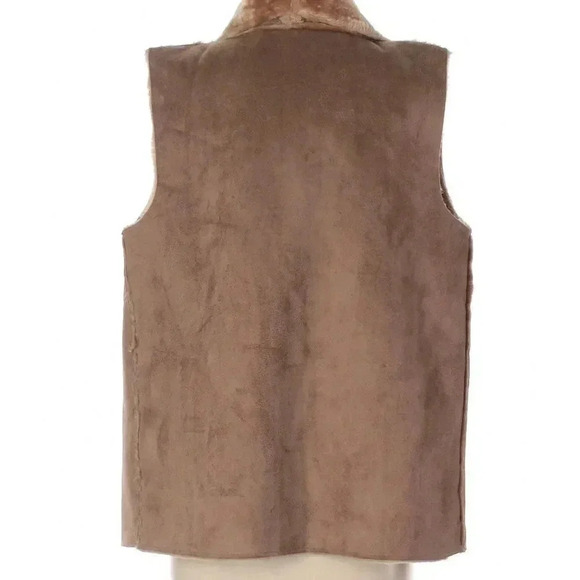 Neiman Marcus Faux Fur Vest - Picture 2 of 10